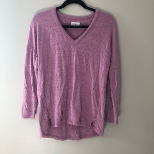 Lou & Grey purple signature soft v neck sweater